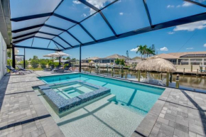 Villa Escape by CoralVilla - modern villa on water